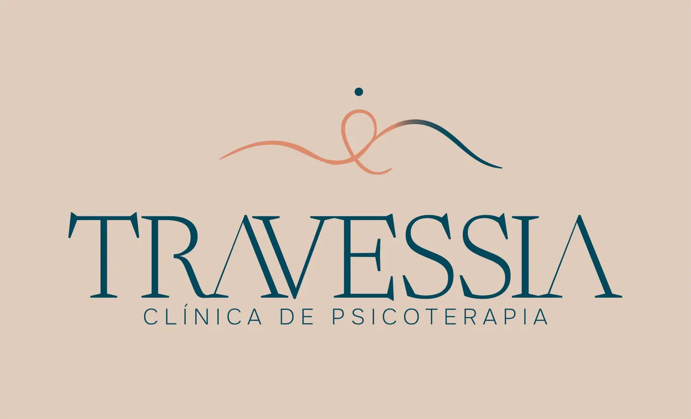 Logo da Travessia com o nome em letras de ar editorial